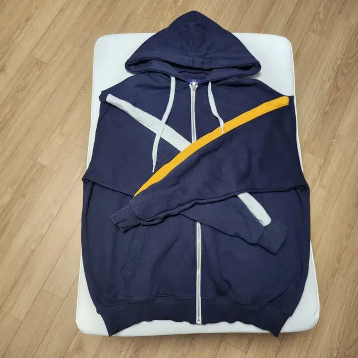 [SOLD OUT] 무아무아 시그니처 콤비 후드 집업
