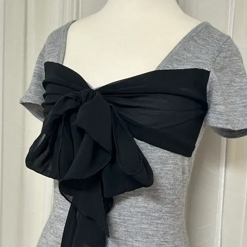 [BUNJANG] Cecil McBee Grey Big Ribbon Royal Rib Top / 세실맥비 그레이 왕리본 로걀탑