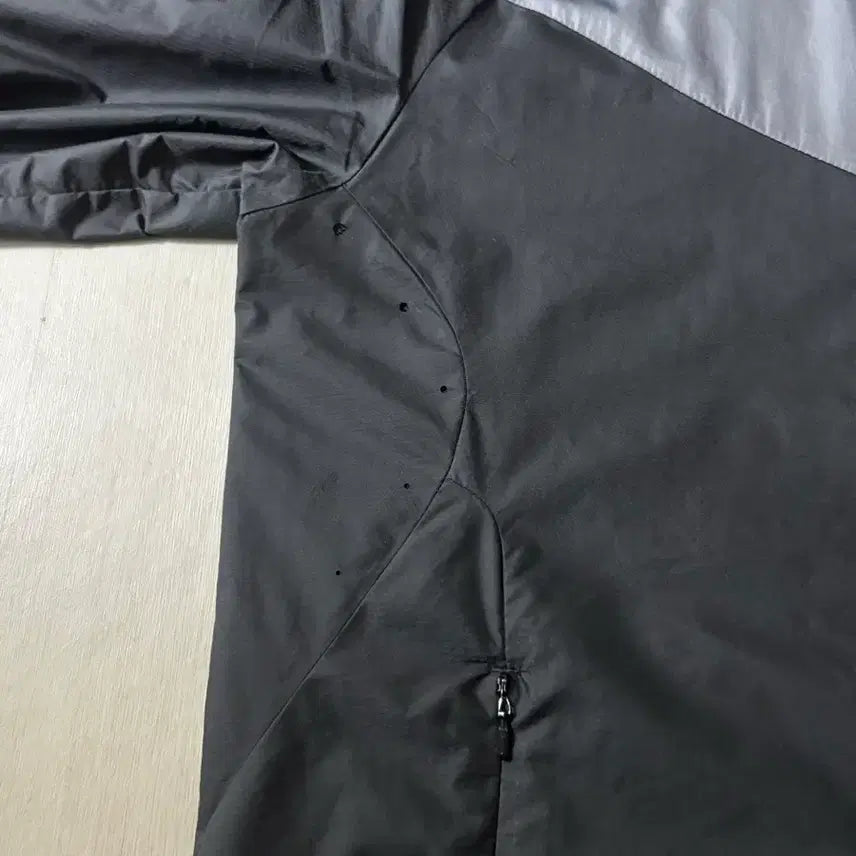 [SOLD OUT] 나이키 바람막이 M