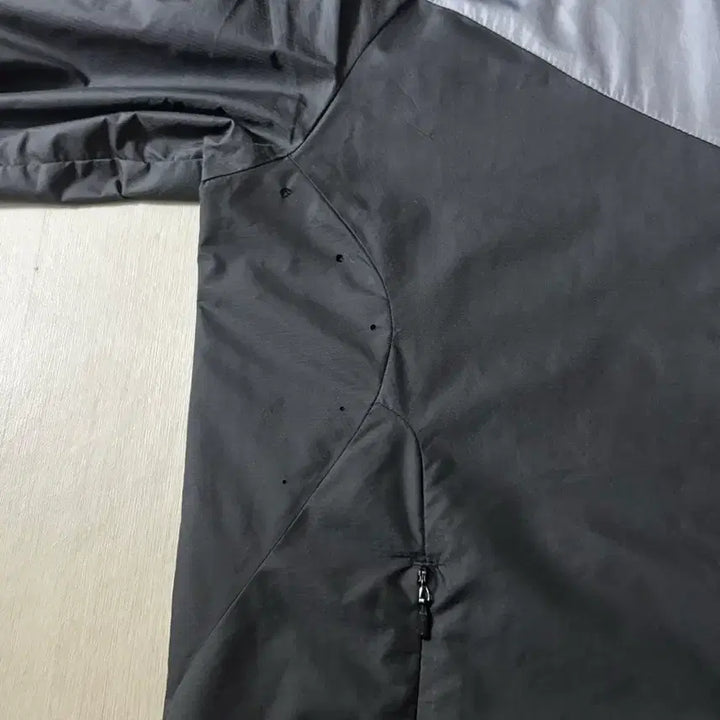 [SOLD OUT] 나이키 바람막이 M