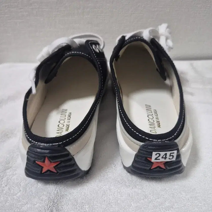 [BUNJANG] Black Canvas Mule Sneakers / 블랙 캔버스 뮬 스니커즈 운동화
