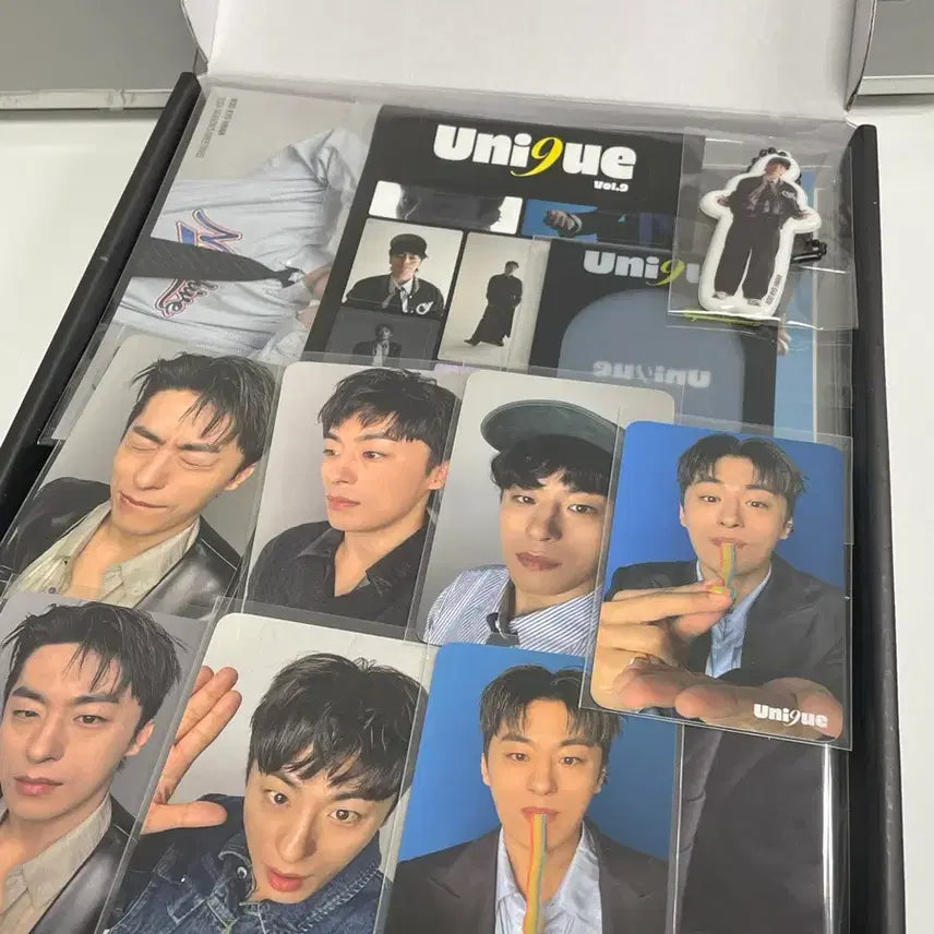 [SOLD OUT] 구교환 시그 2024 시즌그리팅 유니구