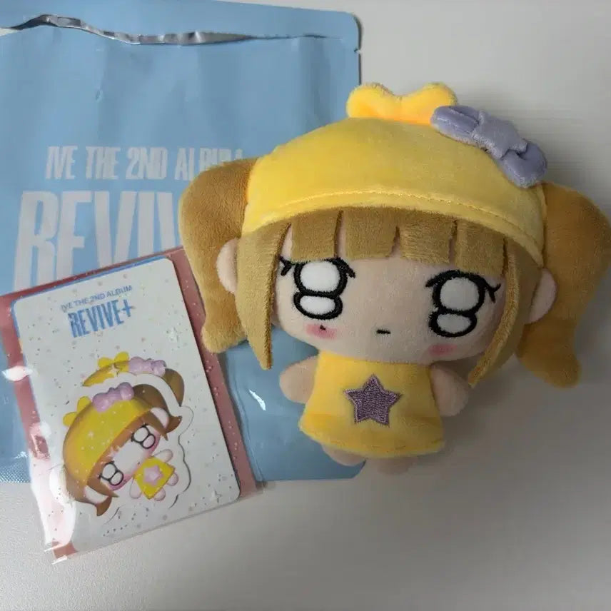 [SOLD OUT] IVE Revive+ 앨범 인형 + 포토카드 레이