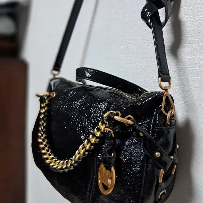 [BUNJANG] Michael Kors Enamel Chain Shoulder Bag / 마이클코어스 가방 블랙 에나멜 체인 숄더백 크로스백
