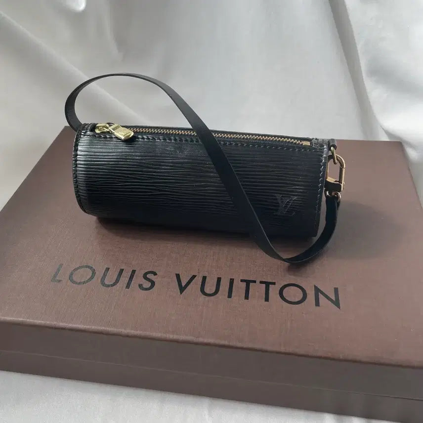 [BUNJANG] Louis Vuitton Papillon Epi Mini Cylinder Bag / 루이비통 파빌론 빠삐용 에삐 미니원통백 정품감정서포함