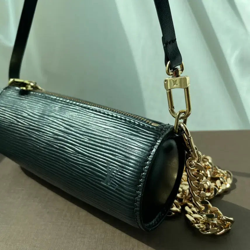 [BUNJANG] Louis Vuitton Papillon Epi Mini Cylinder Bag / 루이비통 파빌론 빠삐용 에삐 미니원통백 정품감정서포함