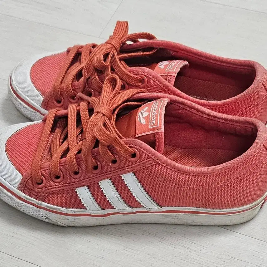 [BUNJANG] Adidas Nizza Trefoil Canvas Sneakers Coral / 아디다스 니짜 트레포일 캔버스 스니커즈 코랄