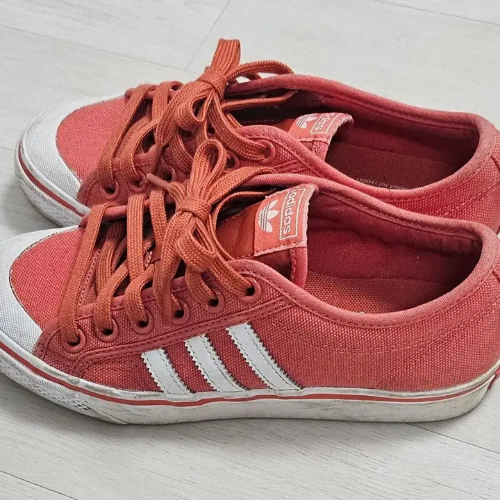 [BUNJANG] Adidas Nizza Trefoil Canvas Sneakers Coral / 아디다스 니짜 트레포일 캔버스 스니커즈 코랄