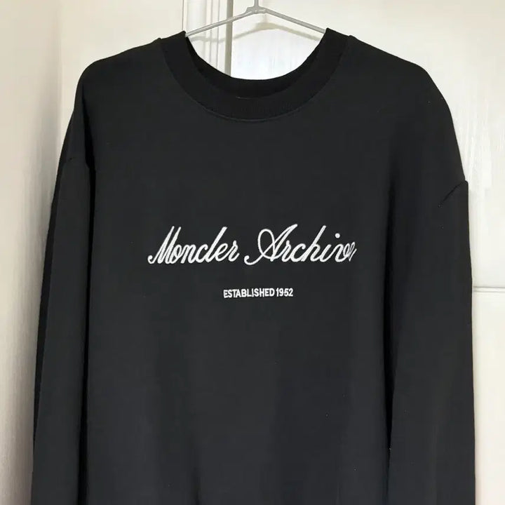 [BUNJANG] Moncler Archive Black Sweatshirt / 새상품 아카이브  노기모 블랙 몽클레어 맨투맨 남여공용XL