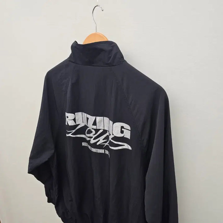 [SOLD OUT] 라이즈 2025 트랙자켓 새상품