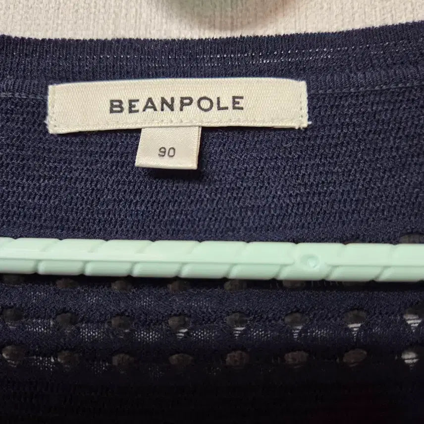 [BUNJANG] Beanpole Navy Punched Detail Short Sleeve Knit / 빈폴 네이비 반팔 니트 펀칭 디테일