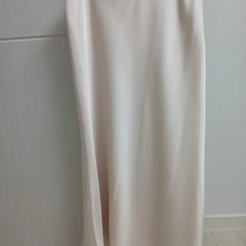 [SOLD OUT] 메비 칼라 스커트 스탠다드 크림 더스티핑크 2사이즈