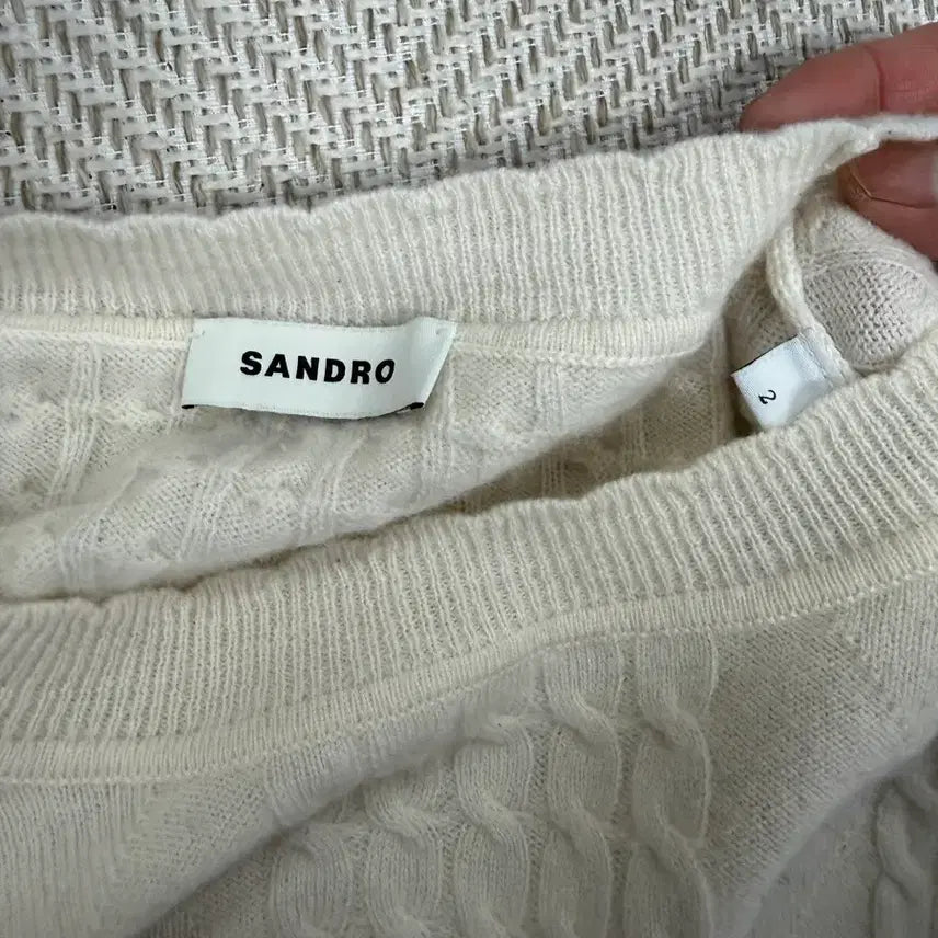 [BUNJANG] Sandro Floral Embroidery Knit Top / 정품) 산드로 신형 플라워 자수 니트 2