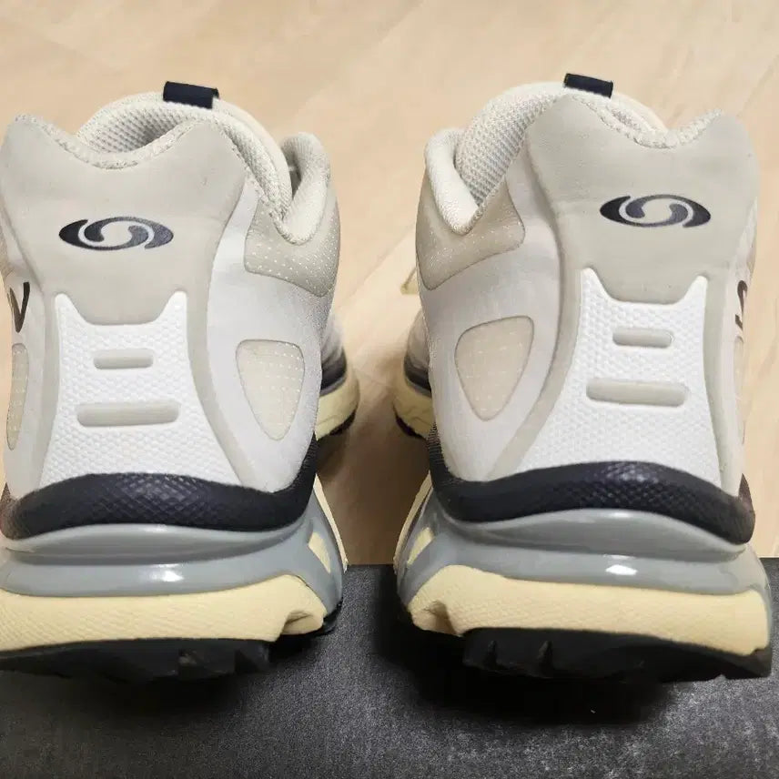 [SOLD OUT] 살로몬 XT-4 화이트 루나락 275(박스풀)