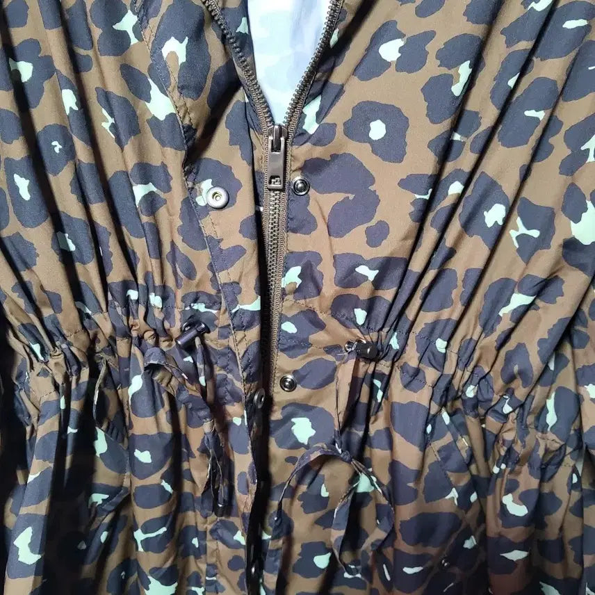 [BUNJANG] Vera Wang Leopard Print Windbreaker Jacket / 베라왕 레오파드 허리스트링 윈드브레이커 점퍼