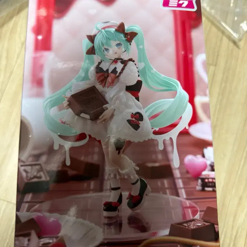 [SOLD OUT] 미개봉 후류 하츠네 미쿠 티롤 초코 피규어