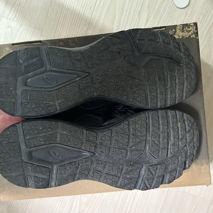 [SOLD OUT] 아식스 조그100s 280