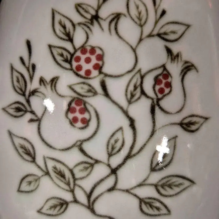 [BUNJANG] Park In-won Celadon Porcelain Pomegranate Vase / 백자 석류문산두병 고선 박인원