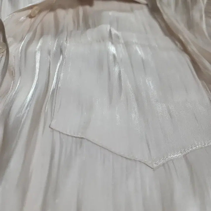 [BUNJANG] Barbara Crop Blouse Ivory / 바바라 크롭 블라우스 아이보리