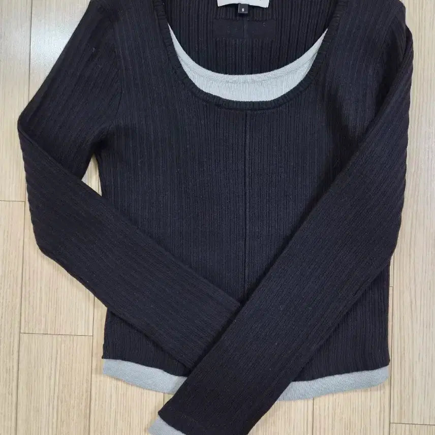 [BUNJANG] General Idea Black Long Sleeve Knit / 제너럴아이디어 블랙 긴팔 니트