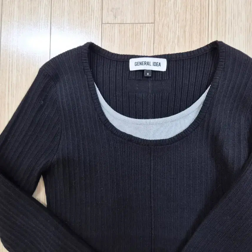 [BUNJANG] General Idea Black Long Sleeve Knit / 제너럴아이디어 블랙 긴팔 니트