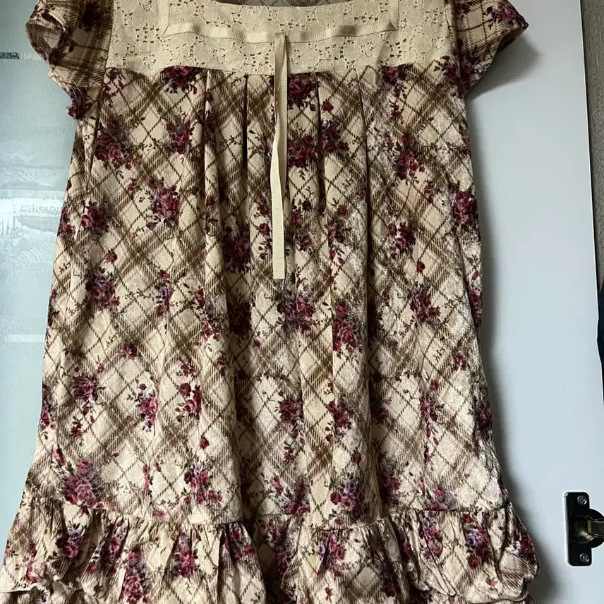 [BUNJANG] Rosa Cherry Floral Dress / 로사체리 플로럴 원피스