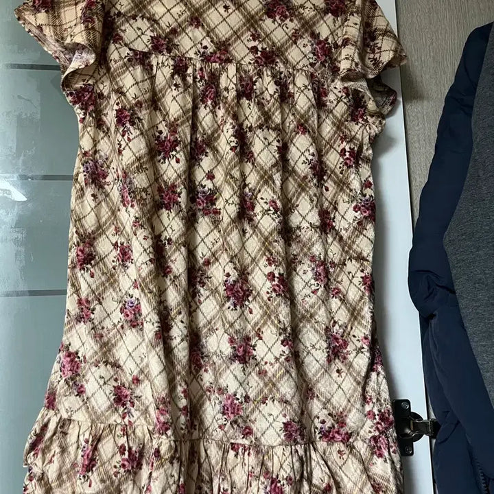 [BUNJANG] Rosa Cherry Floral Dress / 로사체리 플로럴 원피스