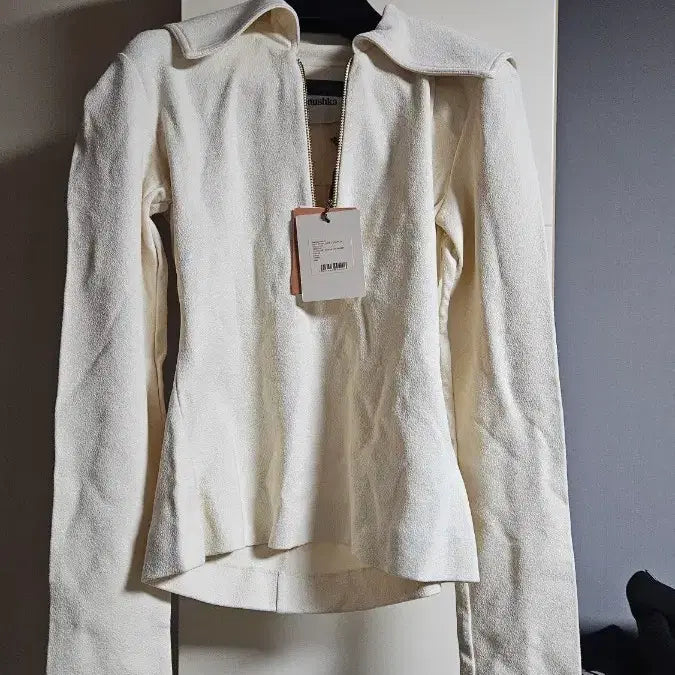 [BUNJANG] Nanucca Ivory Knit Zip-Up Cardigan / 나누슈카 아이보리 니트 집업 가디건 긴팔 집업 블라우스