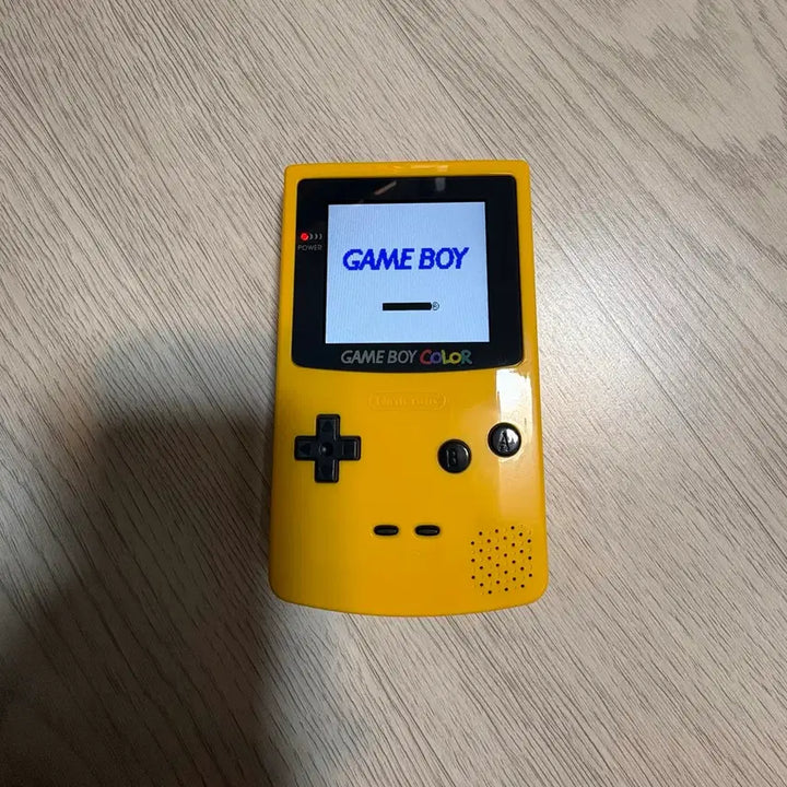 [SOLD OUT] 닌텐도 게임보이 컬러 GBC 2.6인치 ips 백라이트 유광 옐로 하우징