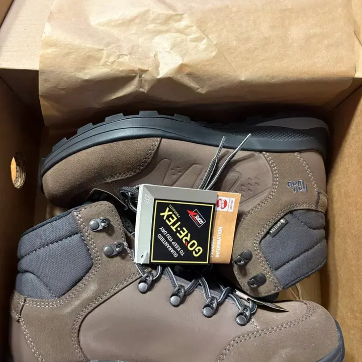 [BUNJANG] Hanwag Torsby SF Extra Lady GTX Hiking Boots / 한바그 토르스비 SF 엑스트라 레이디 우먼 GTX 카푸치노 245mm