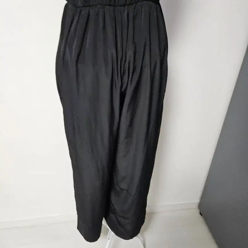[SOLD OUT] 영국브랜드 Love jumpsuit 점프수트