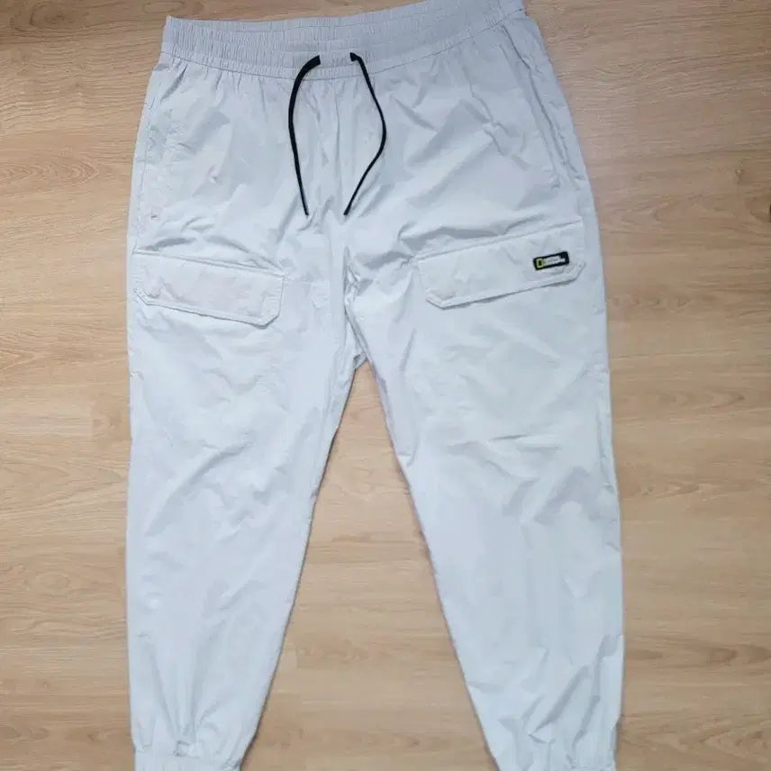 [SOLD OUT] 내셔널지오그래픽  경량 우븐 조거 팬츠  91