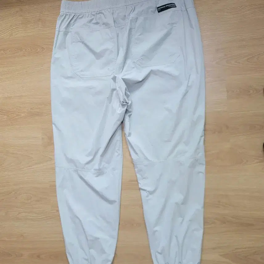 [SOLD OUT] 내셔널지오그래픽  경량 우븐 조거 팬츠  91
