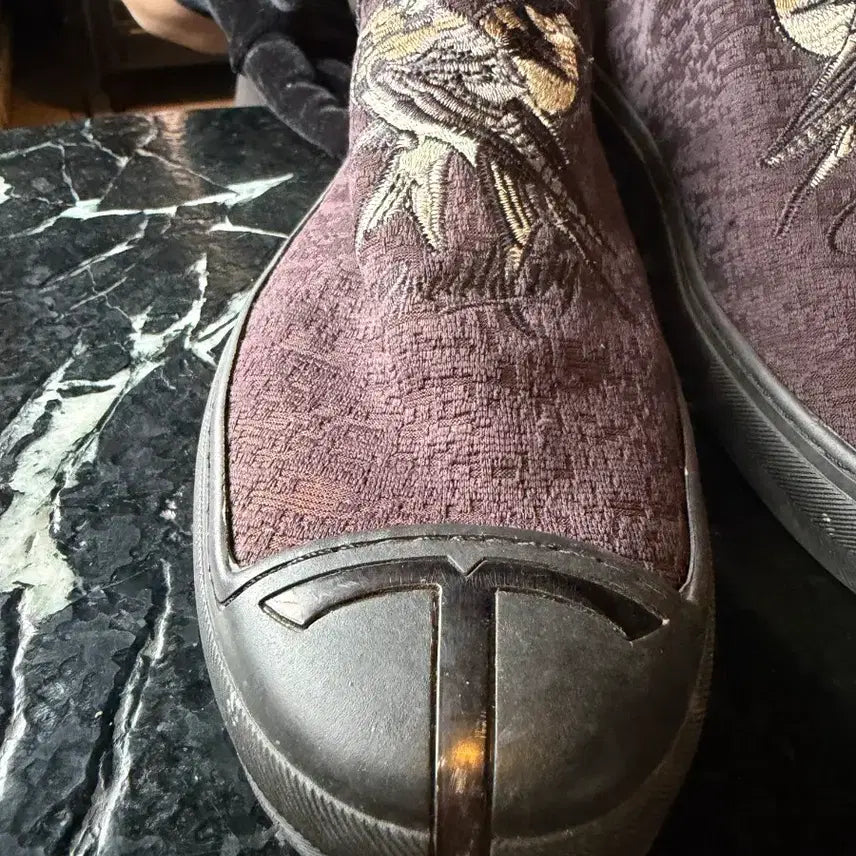[BUNJANG] Glam.D Swallow Jacquard Slip-On Sneakers / 글램디 제비 쟈가드 슬립온