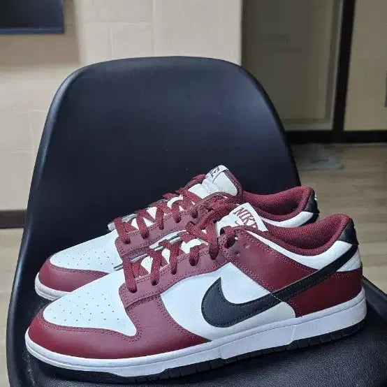 [BUNJANG] Nike Dunk Low Burgundy Crush Sneakers (290) / 나이키 덩크 로우 Burgundy Crush 버건디 크러쉬(290)