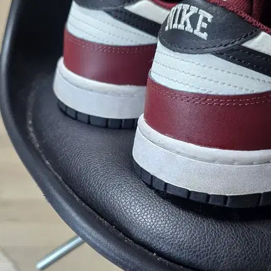 [BUNJANG] Nike Dunk Low Burgundy Crush Sneakers (290) / 나이키 덩크 로우 Burgundy Crush 버건디 크러쉬(290)