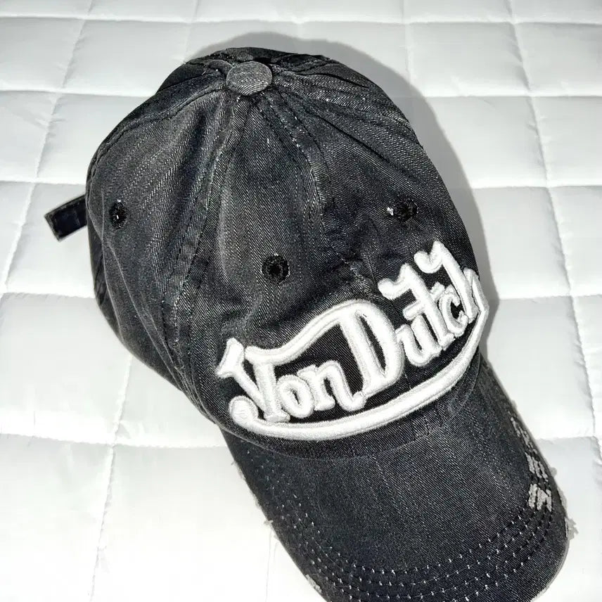 [SOLD OUT] y2k 펑크 빈티지 본더치 vondutch 데님 워싱 청 볼캡 모자
