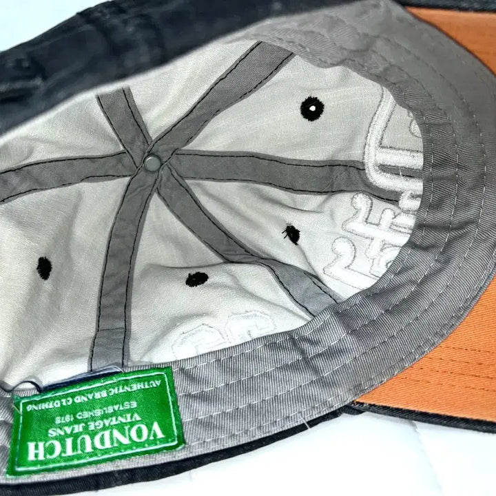 [SOLD OUT] y2k 펑크 빈티지 본더치 vondutch 데님 워싱 청 볼캡 모자
