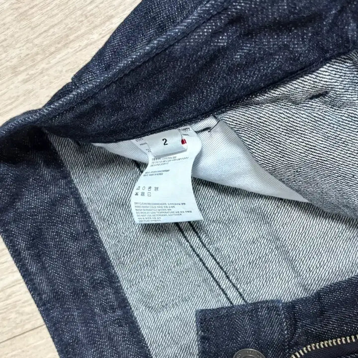 [BUNJANG] 999 Humanity Cutting Edge Denim Bermuda Shorts Indigo / [2]999휴머니티 컷팅 엣지 데님 버뮤다 팬츠 인디고