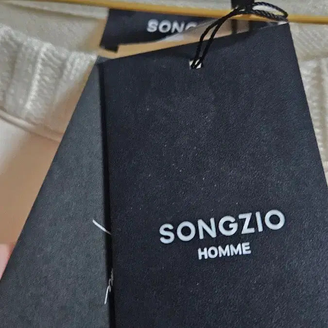 [SOLD OUT] 송지오옴므 아이보리 니트 소매 맨투맨
