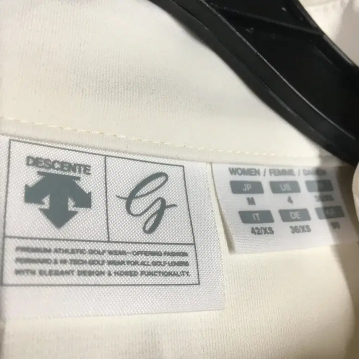 [SOLD OUT] 데상트 골프 여성 골프 집업자켓 만원샵 DD19