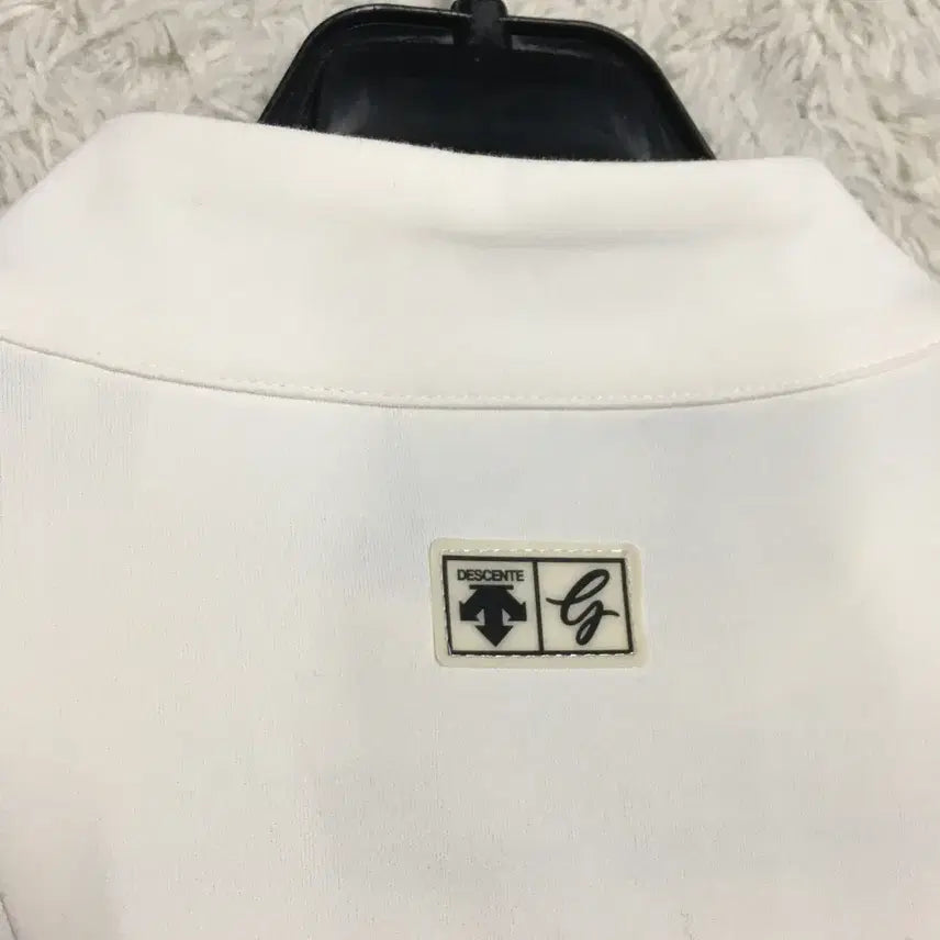 [SOLD OUT] 데상트 골프 여성 골프 집업자켓 만원샵 DD19