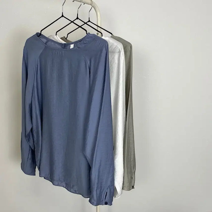 [BUNJANG] Round Neck Loose Fit Long Sleeve Blouse / 봄 라운드넥 뒷단추 루즈핏 오버핏 긴팔 블라우스 에이블리 지그재그