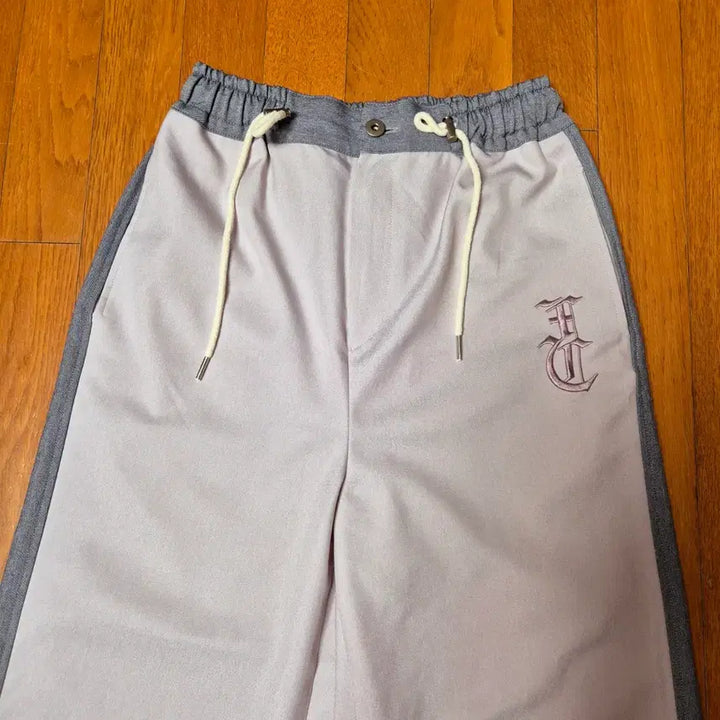 [BUNJANG] Fancyclub Track Pants / [F] 팬시클럽 Fancyclub 트랙 팬츠
