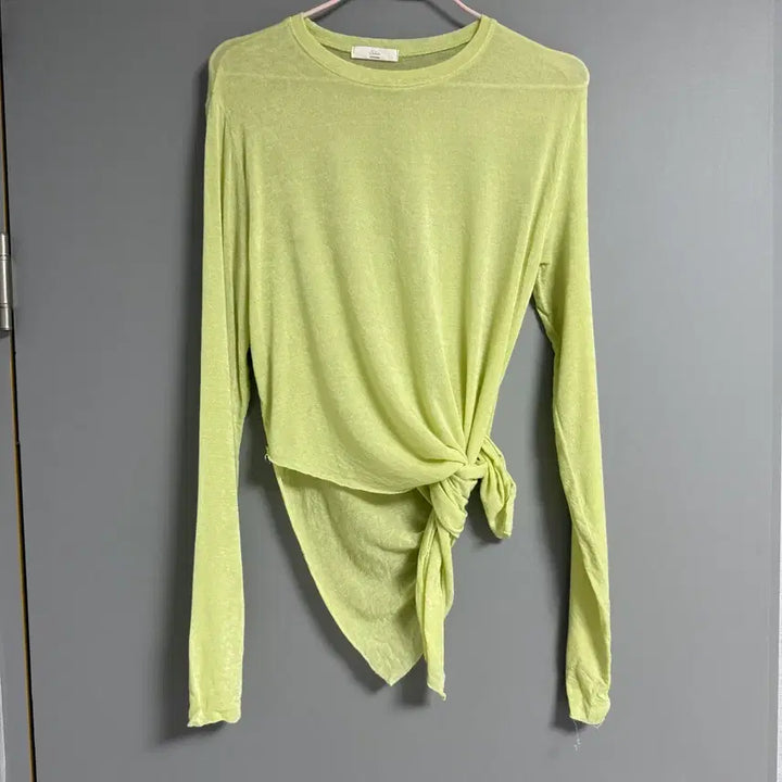 [SOLD OUT] 사선 매듭 시스루 티셔츠 연두