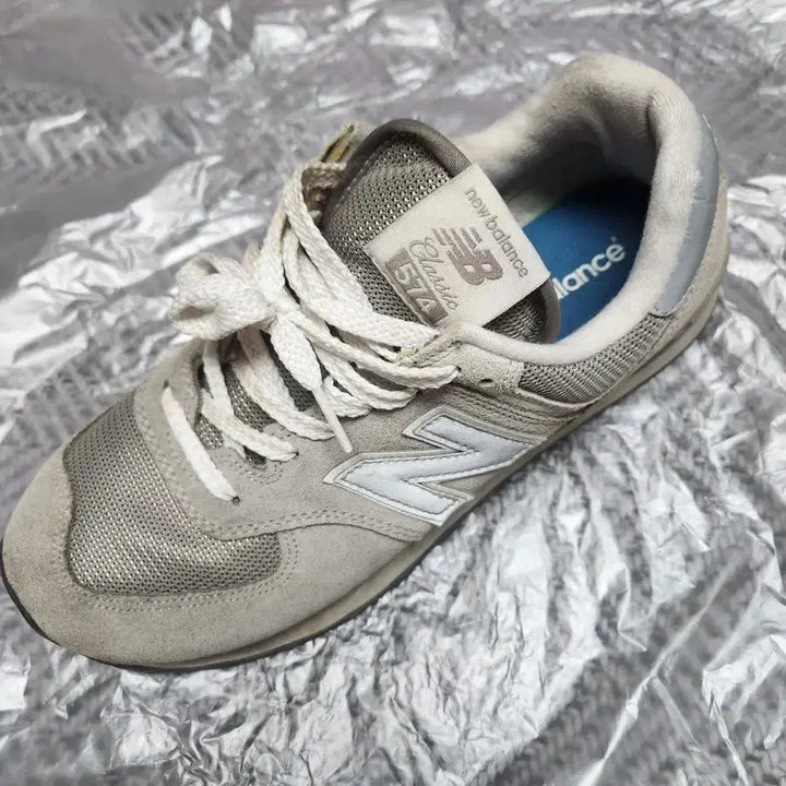 [BUNJANG] New Balance 574 Grey Sneakers (Size 265) / 리/뉴발란스 574 그레이 스니커즈265