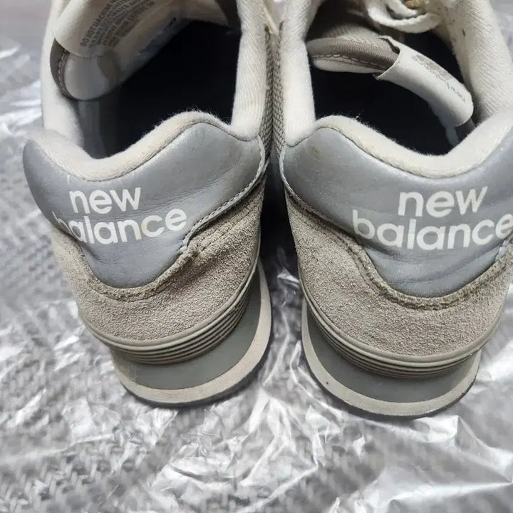 [BUNJANG] New Balance 574 Grey Sneakers (Size 265) / 리/뉴발란스 574 그레이 스니커즈265