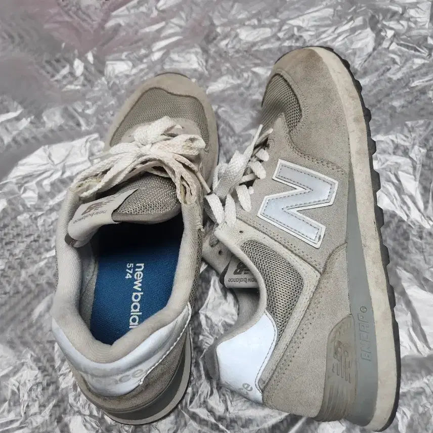[BUNJANG] New Balance 574 Grey Sneakers (Size 265) / 리/뉴발란스 574 그레이 스니커즈265