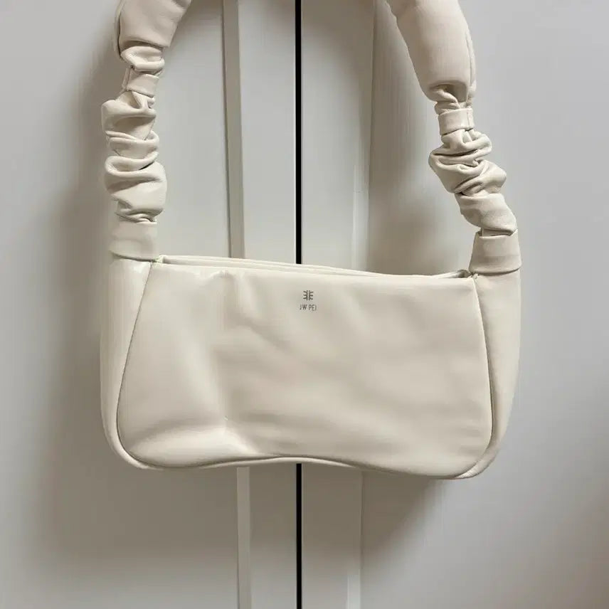 [BUNJANG] JW Pei Shoulder Bag / Jw pei 숄더백