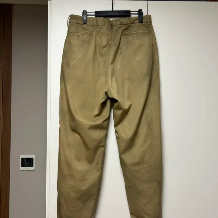 [SOLD OUT] 아나크로놈 페인트 치노